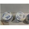 Image 3 : LOT 5 VINTAGE CERAMIC (3) CANNISTERS & 2 NESTED