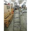 Image 2 : ALUMINUM FOLDING 6' STEP LADDER