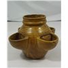 Image 1 : McCoy Strawberry Planter #3020 in Brown