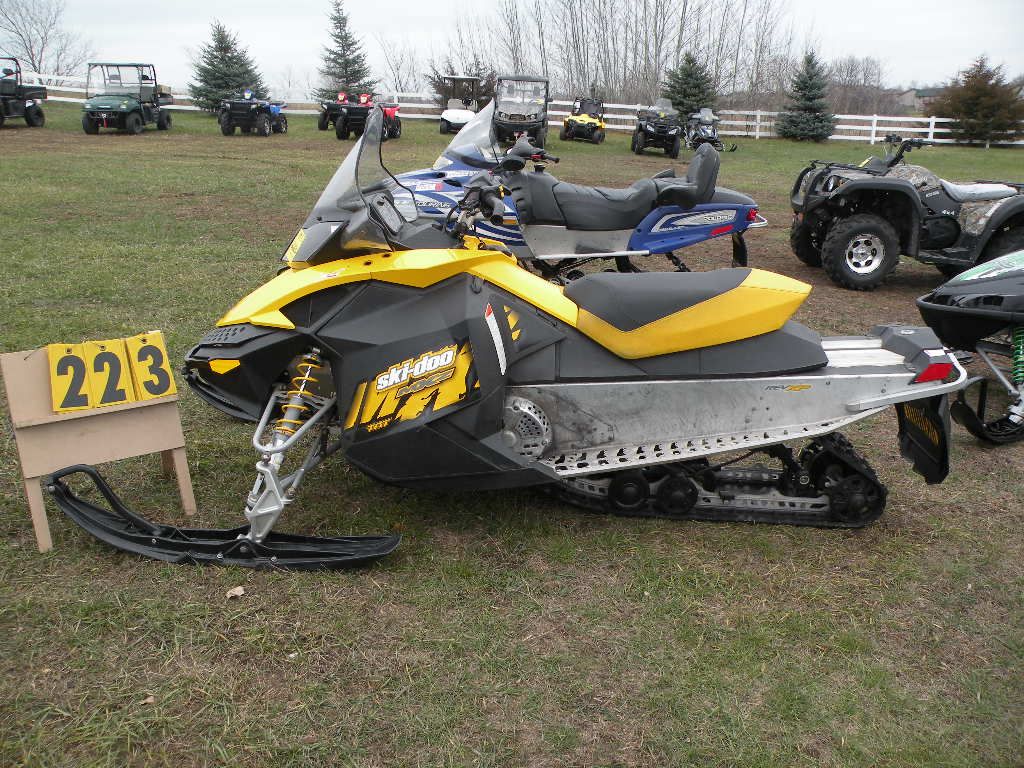 2009 Ski Doo MXZ TNT 600 2BPSMF9A69V000039
