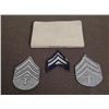 Image 2 : WWII 1941 "SOLDIERS HANDBOOK" FIELD MANUAL + 3 PATCHES
