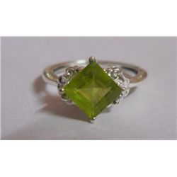 2.470g Ring of Peridot Sterling Silver