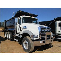 2013 MACK GU713 TRI AXLE DUMP, S/N 1M2AX09CODM018554, 425 HP MACK MP8-425M ENG, 10 SPD MACK TRANS, 4