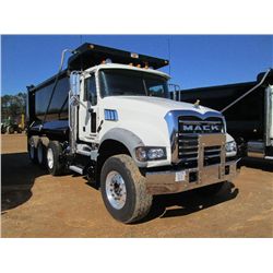 2013 MACK GU713 TRI AXLE DUMP, S/N 1M2AX09C7DM018549, 425 HP MACK MP8-425M ENG, 10 SPD MACK TRANS, 4