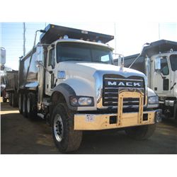 2013 MACK GU713 TRI AXLE DUMP, S/N 1M2AX09C4DM017326, 425HP MACK MP8-425M ENG, 10 SPD MACK TRANS, 44