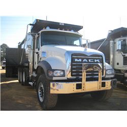 2013 MACK GU713 TRI AXLE DUMP, S/N 1M2AX09CXDM017329, 425HP MACK MP8-425M ENG, 10 SPD MACK TRANS, 44