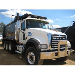 2008 MACK GU713 TRI-AXLE DUMP, S/N 1M2AX09C78M003779, 425 HP MACK MP8 DIESEL ENG, 10 SPD TRANS, 44K 