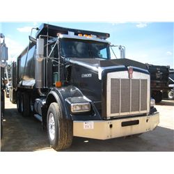 2005 KENWORTH T800 TRI-AXLE DUMP, S/N 1MKDXBTX95J074308, 475 HP CAT C15 ENG, 8LL TRANS, 46K REARS, 2