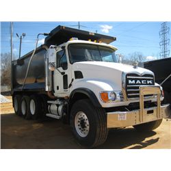 2007 MACK CV713 TRI-AXLE DUMP, S/N 1M2AG11C07M061636, AI 427 MACK DIESEL ENG, 10 SPD TRANS, 44K REAR