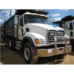 2007 MACK CV713 TRI-AXLE DUMP, S/N 1M2AG11C07M061295, AMI 370 HP MACK DIESEL ENG, 10 SPD TRANS, 44K 