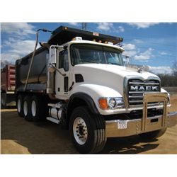 2007 MACK CV713 TRI-AXLE DUMP, S/N 1M2AG11C97M061294, AI 427 MACK DIESEL ENG, 10 SPD TRANS, 44K RERS