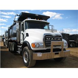 2007 MACK CV713 TRI-AXLE DUMP, S/N 1M2AG11C76M044783, AMI 370 HP MACK DIESEL ENG, 10 SPD TRANS, 44K 