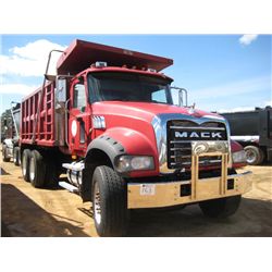 2007 MACK CTP713 T/A DUMP, S/N 1M2AT04C57M004687, MP7-405M MACK ENG, 44K REARS, 18K FRONT, ENG BRAKE