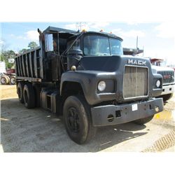 MACK T/A DUMP, S/N UG686ST5399, 172HP MACK ENG, 14' DUMP BODY, 11R22.5 TIRES, ODOMETER READING 85,38