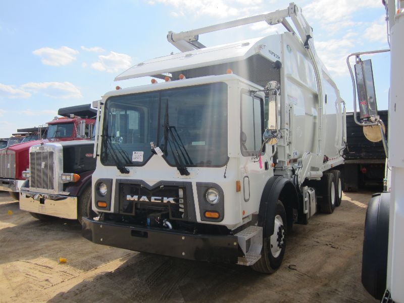 2014 MACK MRU613 FRONT LOAD GARBAGE TRUCK S N 2014 MACK MRU613 FRONT LOAD GARBAGE TRUCK S N