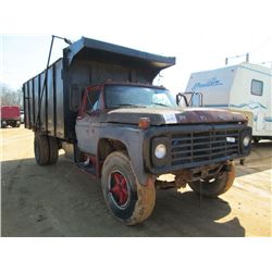 1974 FORD F700 S/A DUMP, S/N F0ELT28132, GAS ENG, 5 SPD TRANS, 16' TRASH DUMP BODY, 11R22.5 TIRES