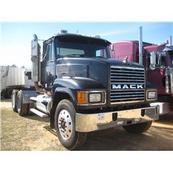 1999 MACK CH613 T/A TRUCK TRACTOR, S/N 1M1AA1BY8XW107483, E7 427HP MACK ENG, 13 SPEED TRANS, 38K REA