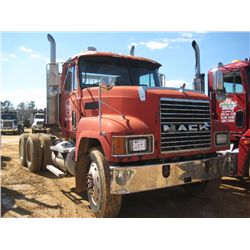 2000 MACK CH613 T/A TRUCK TRACTOR, S/N 1M2AA18Y9YW122281, MACK E7-427, 10 SPD, 38K REARS, 12LK FRONT