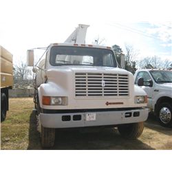 1990 INTERNATIONAL 4900 S/A SERVICE TRUCK, S/N 1HTSDZ3P0LH245271, IHC DIESEL ENG, 5 SPD 2 SPD TRANS,