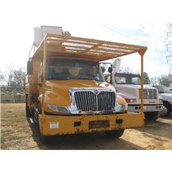 2004 INTERNATIONAL 4200 BUCKET TRUCK, S/N 1HTMPAFM64H604031, VT 365 DIESEL ENG, 6 SPD TRANS, BUCKET 
