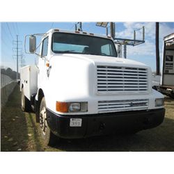 1992 INTERNATIONAL S/A SERVICE TRUCK, S/N 1HSHJA5NXNH436915, CUMMINS DIESEL ENG, 5 SPD TRANS, TOOL B