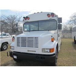 1995 INTERNATIONAL 3800 BUS, S/N 1HVBBABP05H689944, DIESEL ENG, 62 PASSENGER, ODOMETER READING 207,1