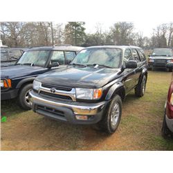 2001 TOYOTA SR5 4X4 SUV, S/N JT3HN86R810332413, GAS ENGINE, A/T, ODOMETER READING 238,612 MI