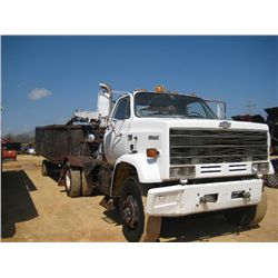 1981 CHEVY KODIAK S/A TRASH TRUCK, S/N 1GBM7D1Y3BV100645, GM DIESEL ENG, A/T, OPERATORS STATION, KNU