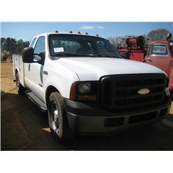2006 FORD F350 XL EXTENDED CAB, S/N 1FDSX34P46EC93891, V8, DIESEL, A/T, 9' KNAPHEIDE SERVICE BED (DO