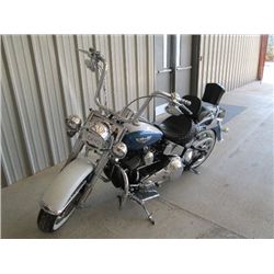 2005 HARLEY DAVIDSON SOFTAIL DELUXE, S/N 1HD1HDB135Y065687