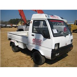 1994 MITSUBISHI S/A TRUCK, S/N U00TAU004088, GAS ENGINE, 4 SPD TRANS, ODOMETER READING 29,568 MI