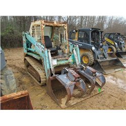 TAKEUCHI SKID STEER LOADER, TRACK TYPE, GP BUCKET W/TOP CLAMP, CANOPY, METER READING 4,378 HRS