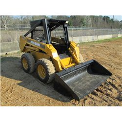 JOHN DEERE 7775 SKID STEER LOADER, S/N 20161, GP BUCKET, CANOPY
