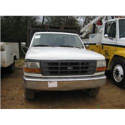 1996 FORD F250 SERVICE TRUCK, S/N 2FTHF25H1TCA63858, V8 GAS ENG, A/T, AIR COMPRESSOR, FUEL TANK, GRE