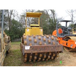 HYSTER C832B VIBRATORY ROLLER, S/N B20801612J, 66" PADFOOT DRUM, CANOPY, METER READING 680 HRS