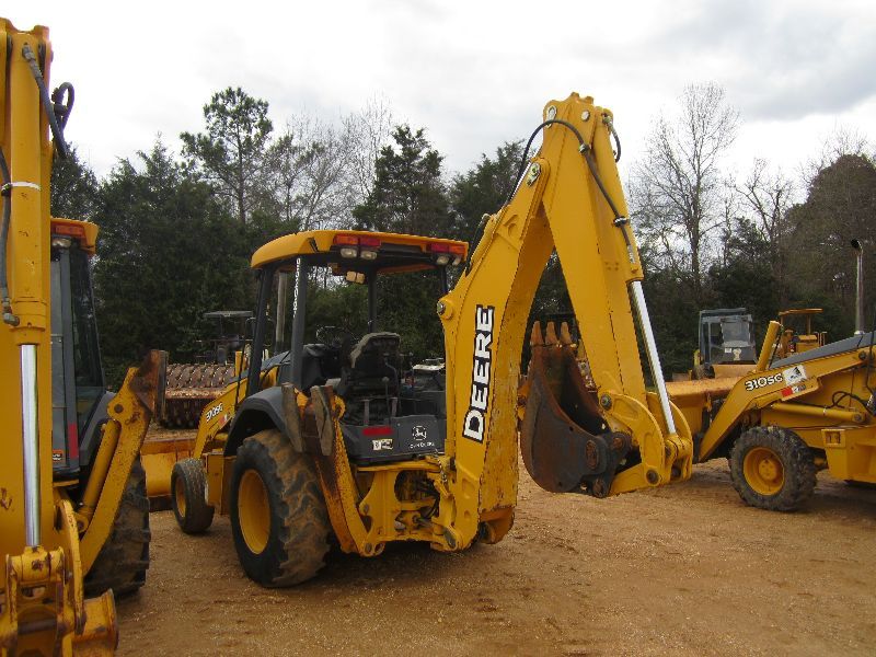 JOHN DEERE 310SG LOADER BACKHOE, S/N 952067 (06 YR) GP BUCKET, CANOPY