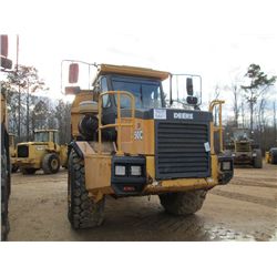 JOHN DEERE 250C ARTICULATED DUMP, S/N 200095 (01 YR) ECAB W/AIR, TAILGATE, 23.5R25 TIRES, METER READ