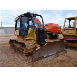 JOHN DEERE 650J LGP CRAWLER TRACTOR, S/N 135741 (07 YR) 6 WAY BLADE, ECAB W/AIR, SWEEPS, METER READI