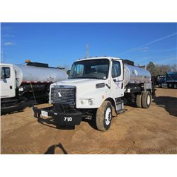 2009 ETNYRE BLACK TOPPER CENTENNIAL ASPHALT DISTRIBUTOR, S/N S4976, 2,000 GALLON, IN CAB CONTROLS, M