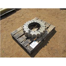 SET JOHN DEERE SPROCKET FOR 690E HYDRAULIC EXCAVATOR