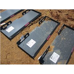 UNUSED VERSATECH QUICK TACH MOUNT PLATE 4000, FITS SKID STEER