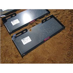 UNUSED VERSATECH QUICK TACH MOUNT PLATE 4000, FITS SKID STEER