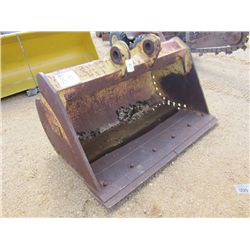 72" CAT HYDRAULIC EXCAVATOR BUCKET (COUNTY OWNED)