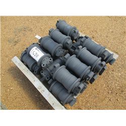 (1) LOT CAT 325 TRACK ROLLER
