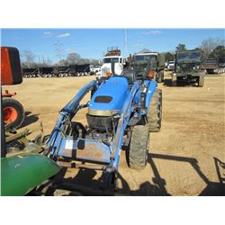NEW HOLLAND TC45D 4X4 FARM TRACTOR, S/N G509686 (01 YR) PTO, 3 PTH, HYD REMOTE, 17LA NEW HOLLAND LOA