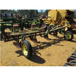JOHN DEERE 4 ROW PLANTER