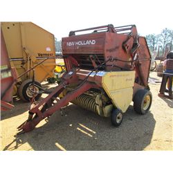 NEW HOLLAND 846 HAY BALER