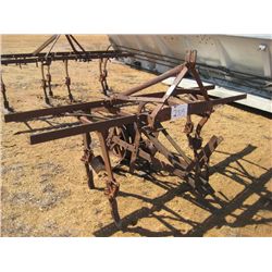 1 ROW CULTIVATOR