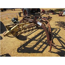 NEW HOLLAND 256 HAY FLUFFER