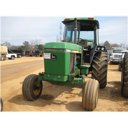 JOHN DEERE 2950 FARM TRACTOR, 3PTH, PTO, 3 REMOTES, ECAB, 23.1-26 TIRES